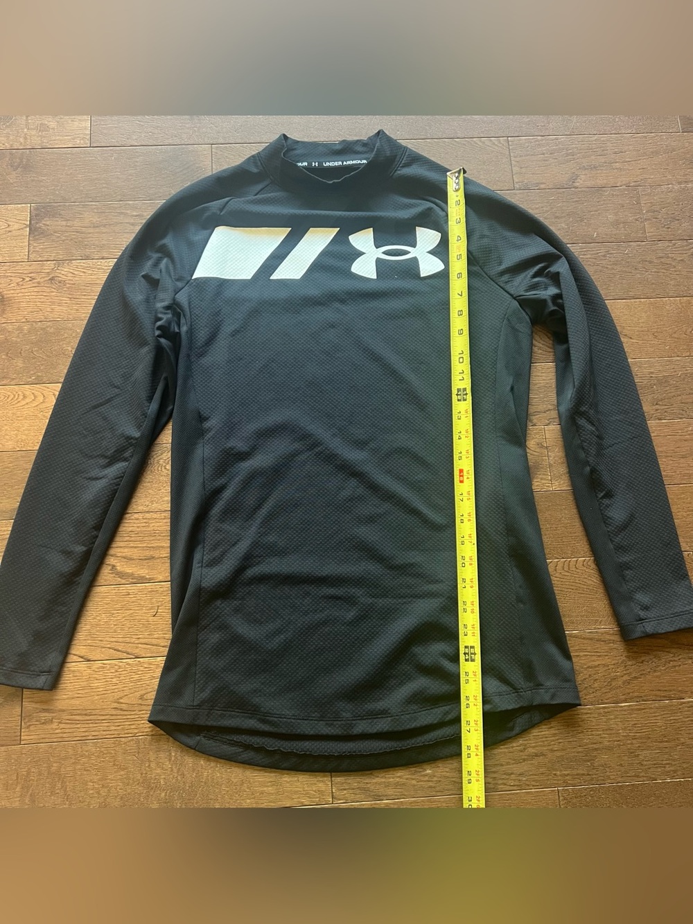 Under Armour Black Long-Sleeve Training Top - Picture 9 of 9